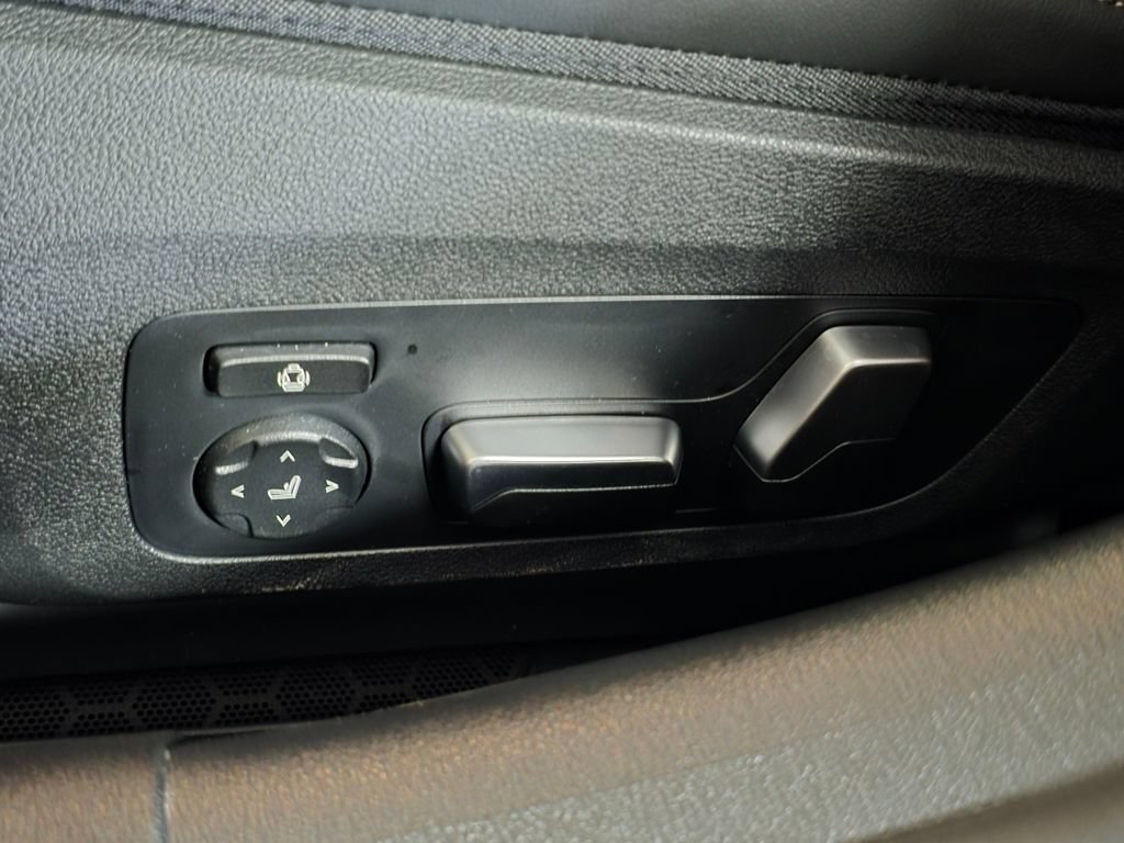 New 2026 BMW 840i xDrive AWD/4WD image 18