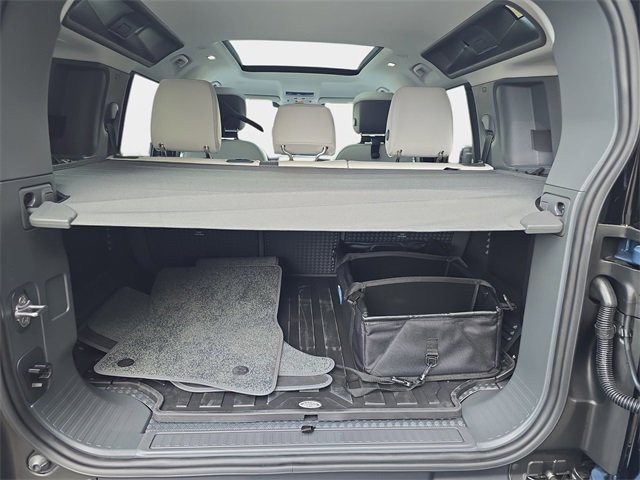 New 2026 Land Rover Defender 110 S image 21