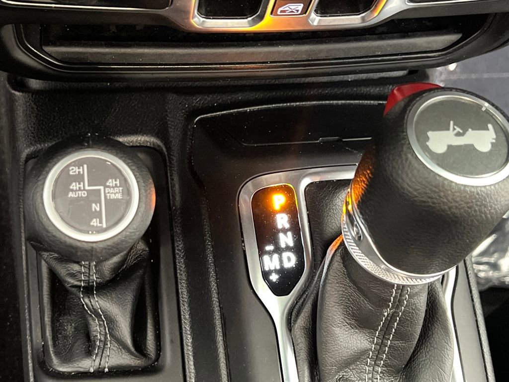 Used 2025 Jeep Wrangler Sahara 4xe image 43