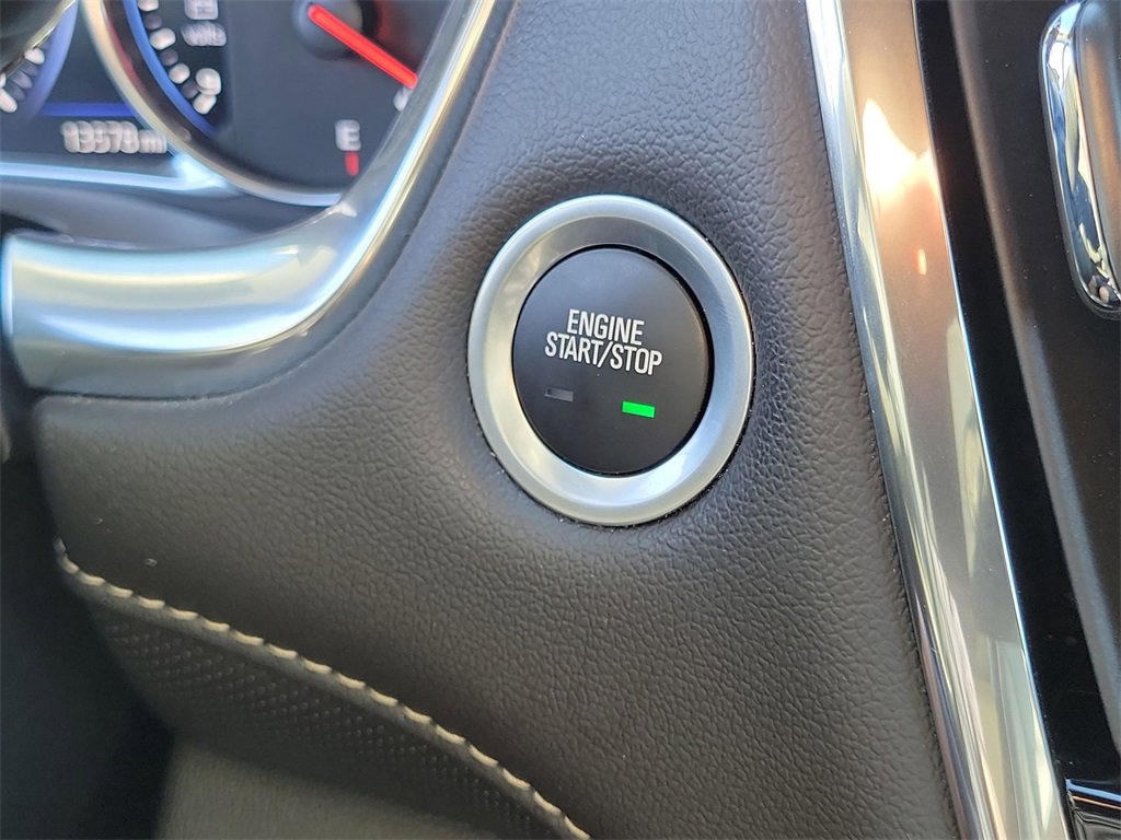 Used 2023 Chevrolet Traverse Premier w/ Redline Edition image 17