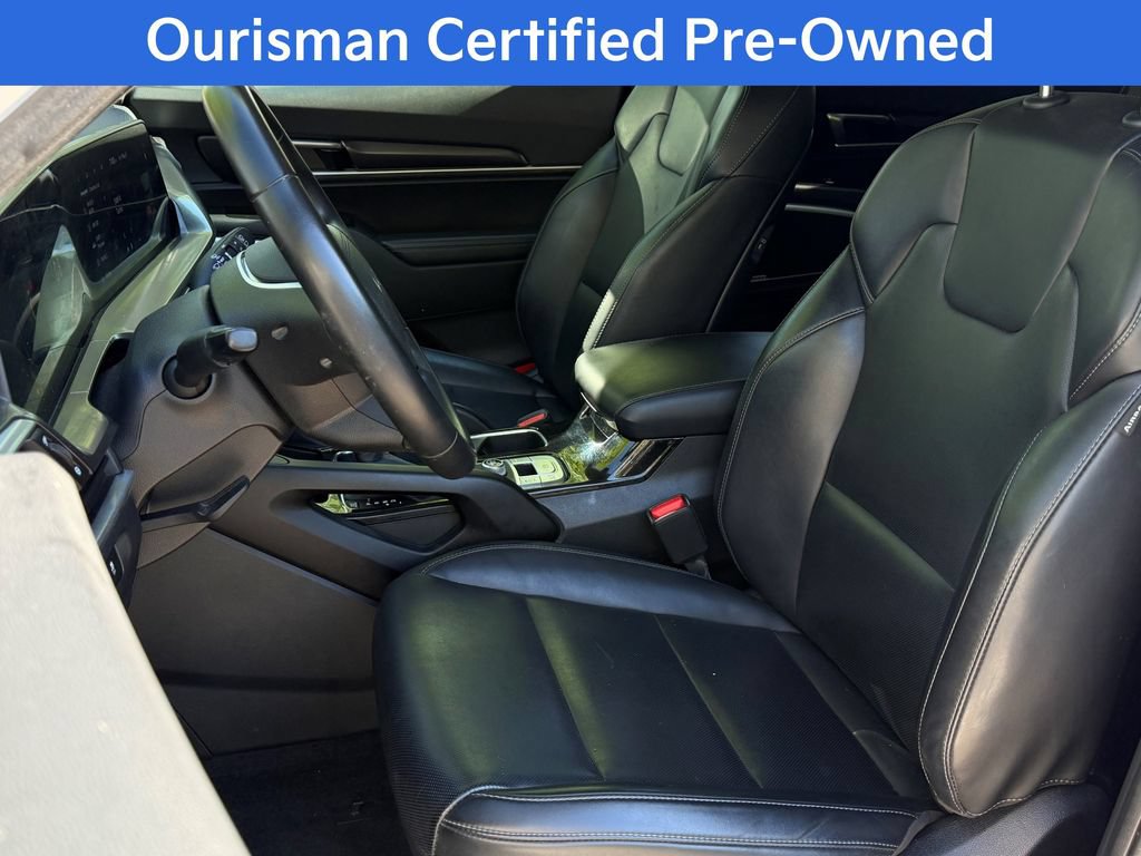 Used 2025 Kia Telluride S FWD image 16