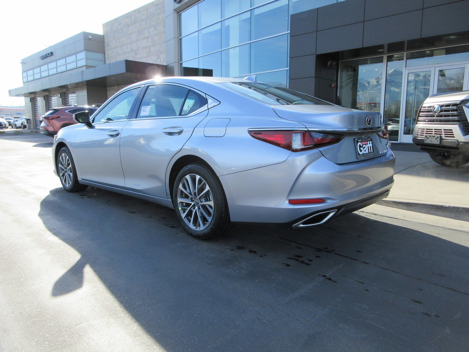 New 2025 Lexus ES 350 image 5