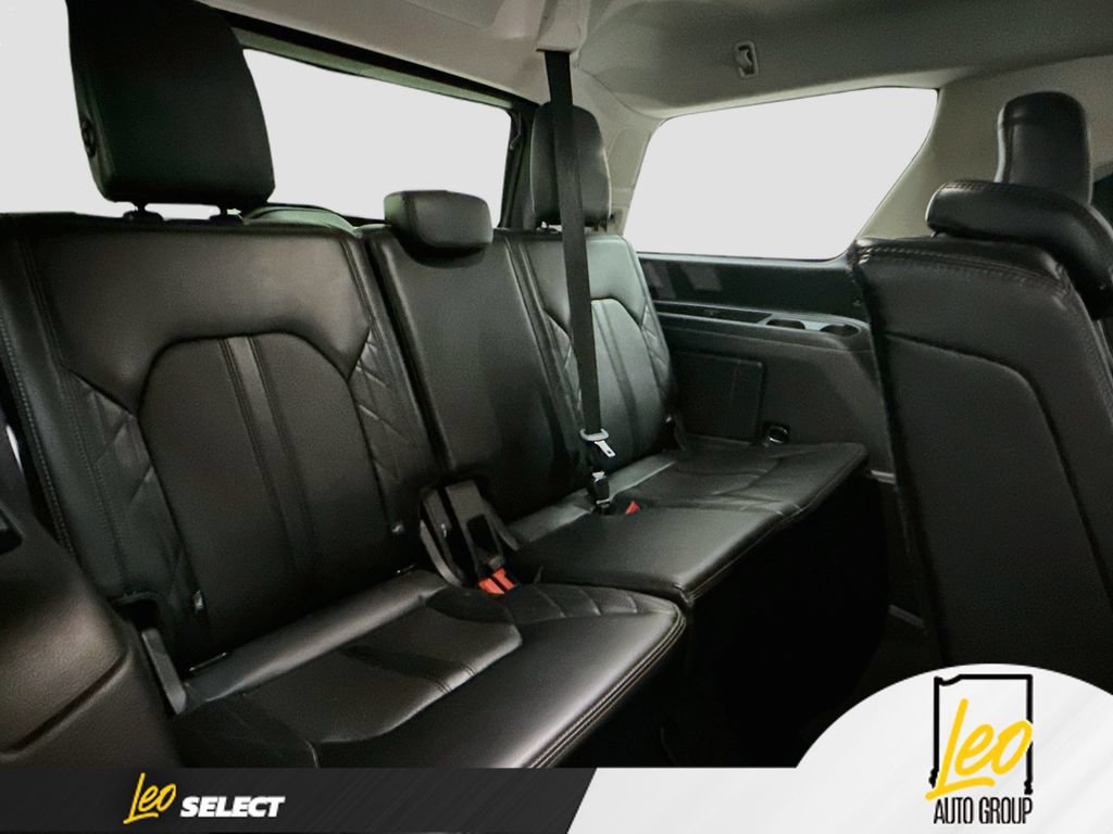 Used 2019 Ford Expedition Platinum AWD/4WD image 32
