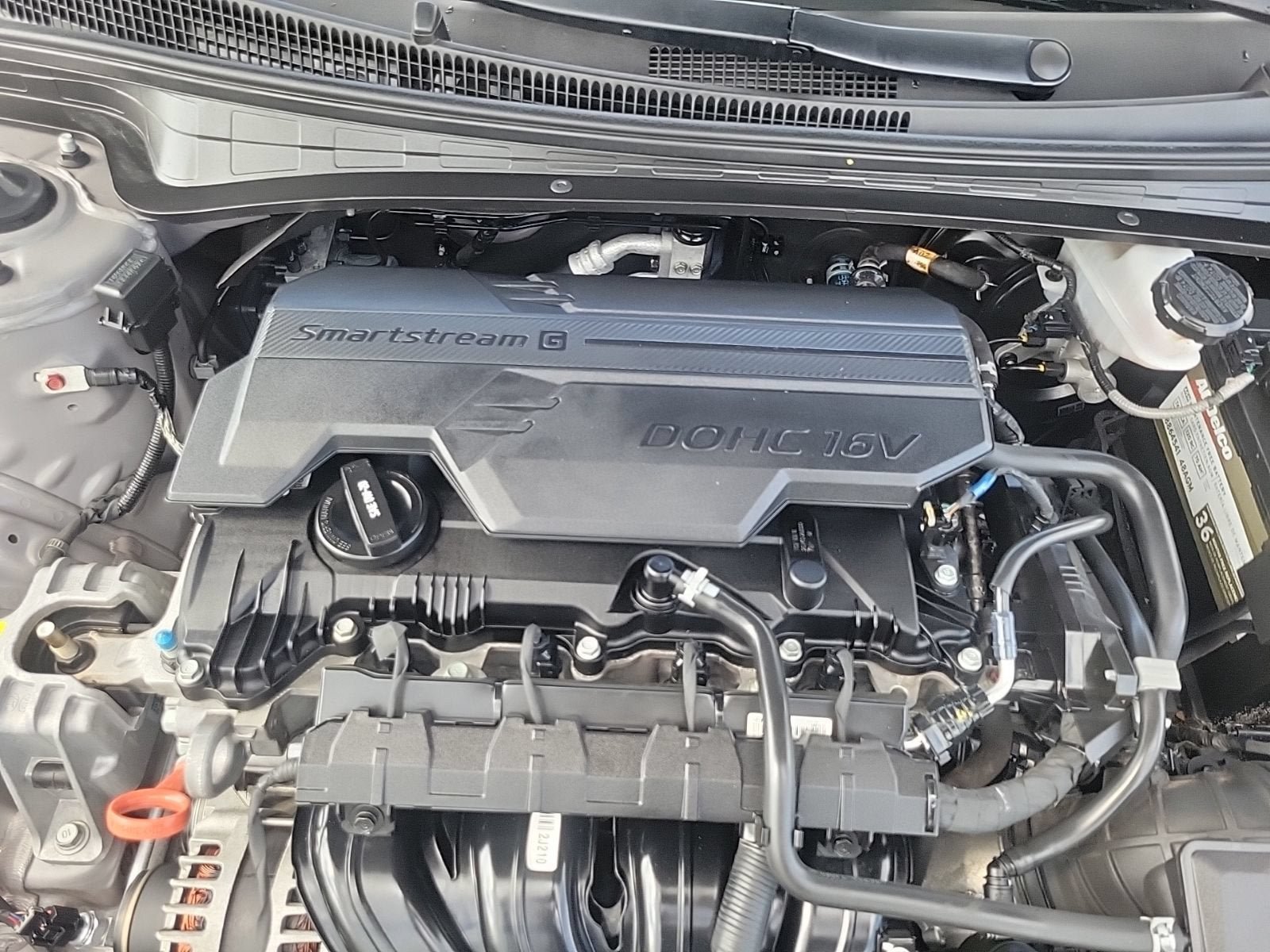 Used 2021 Hyundai Elantra SEL w/ Convenience + Premium Package FWD image 9