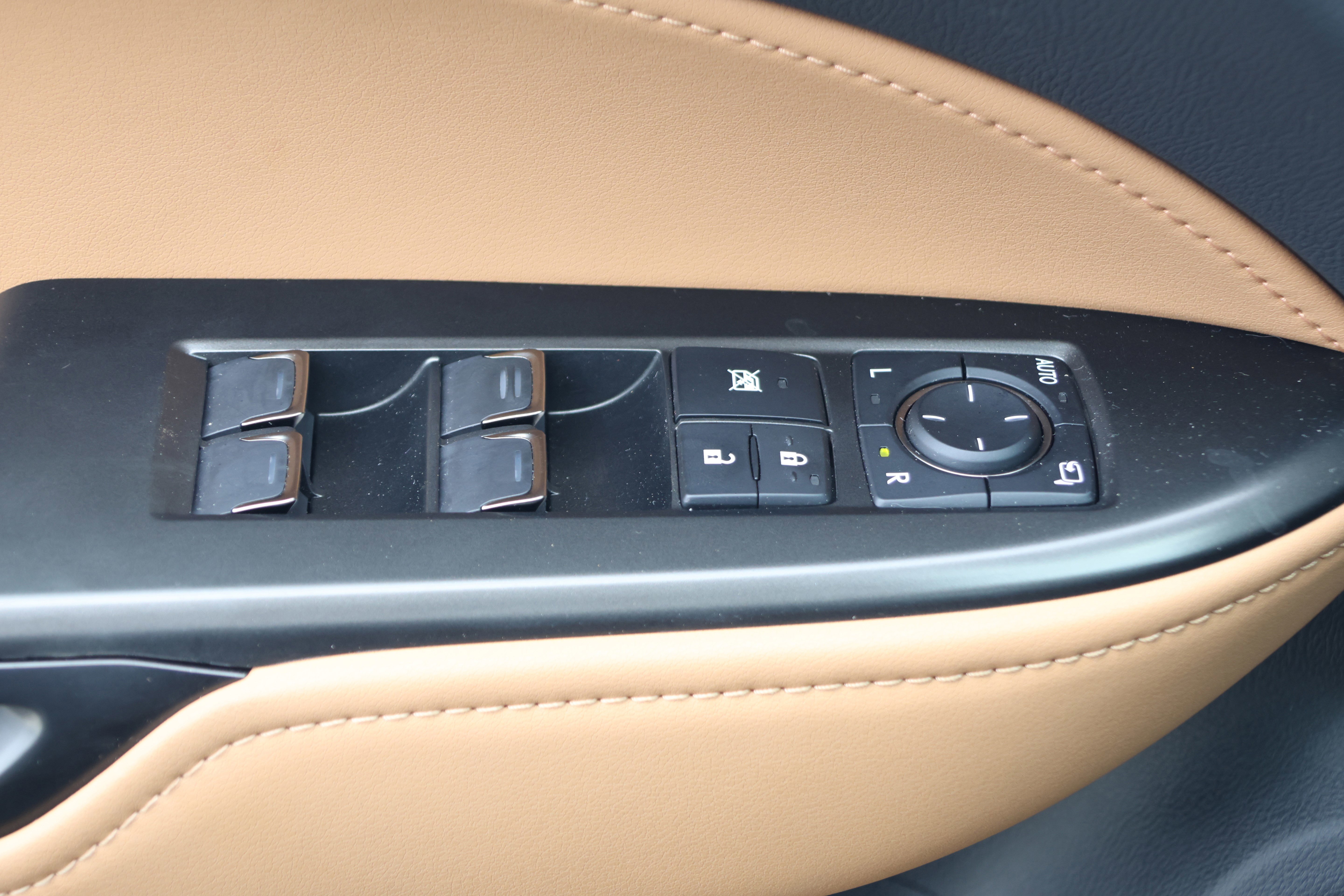 Used 2024 Lexus NX 350 AWD image 14