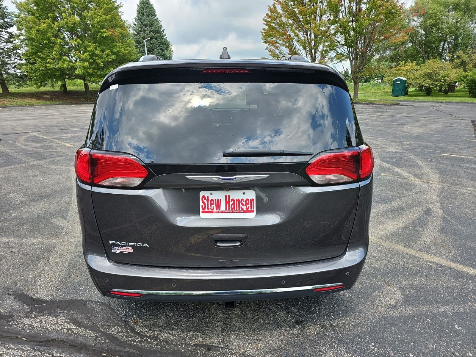 Used 2019 Chrysler Pacifica Touring-L Plus w/ Advanced Safetytec Group FWD image 5