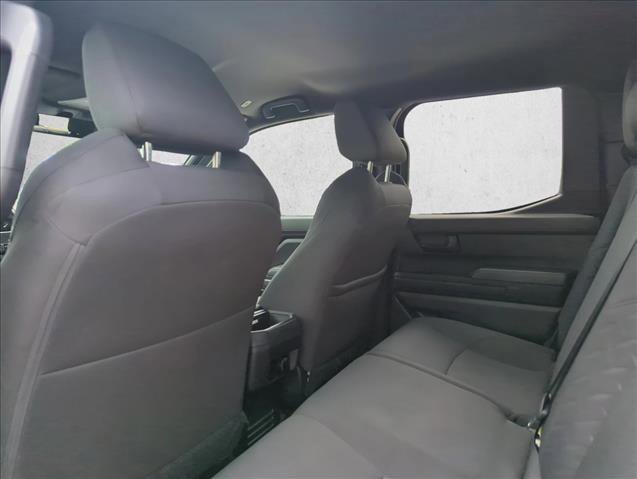 Used 2025 Toyota Tacoma SR5 AWD/4WD image 14