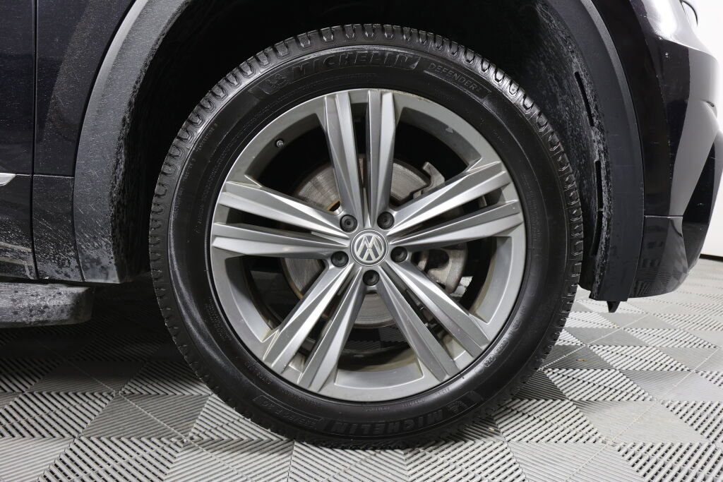 Used 2019 Volkswagen Atlas SEL R-Line image 6