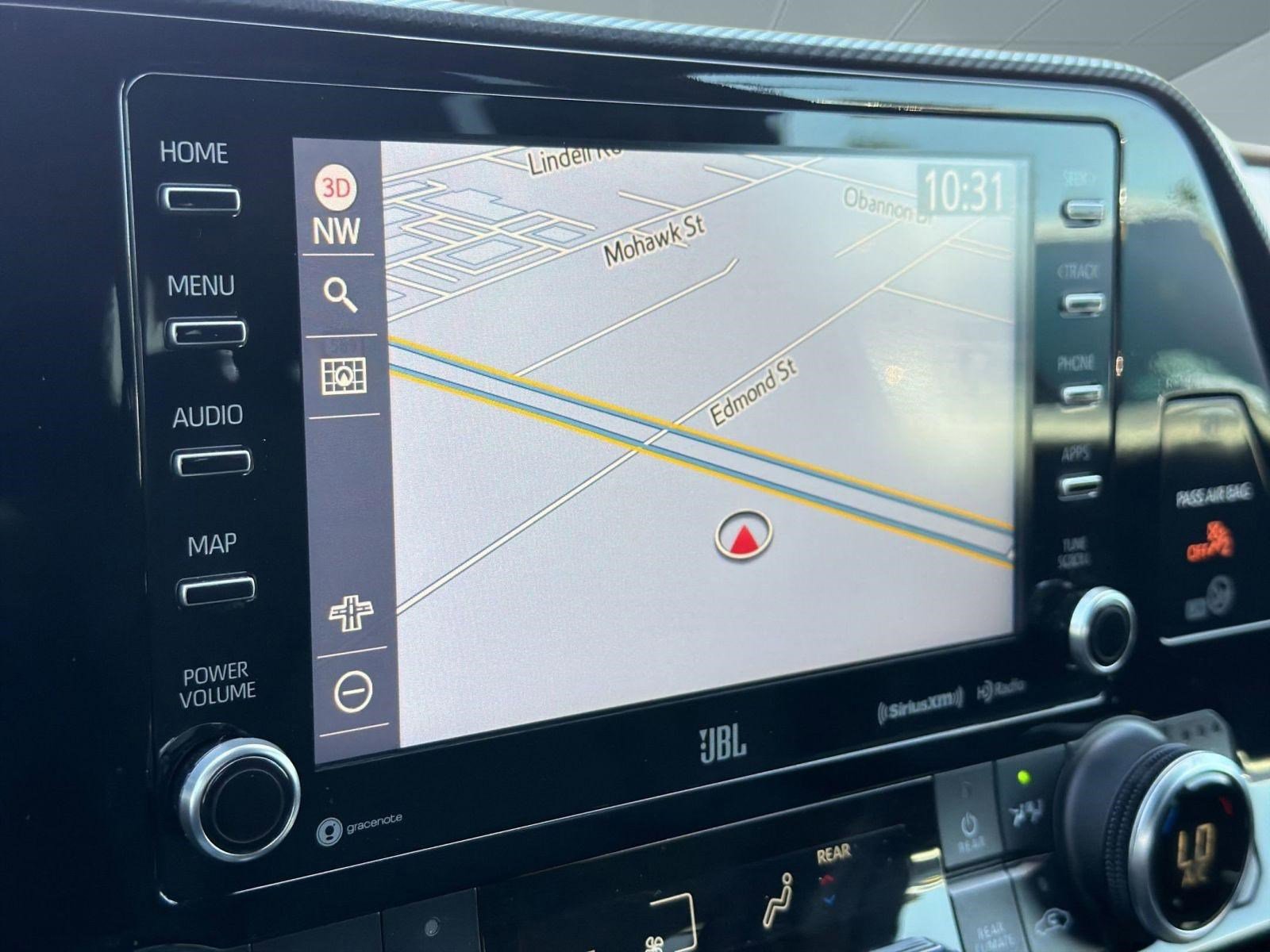 Used 2021 Toyota Highlander XSE FWD image 23