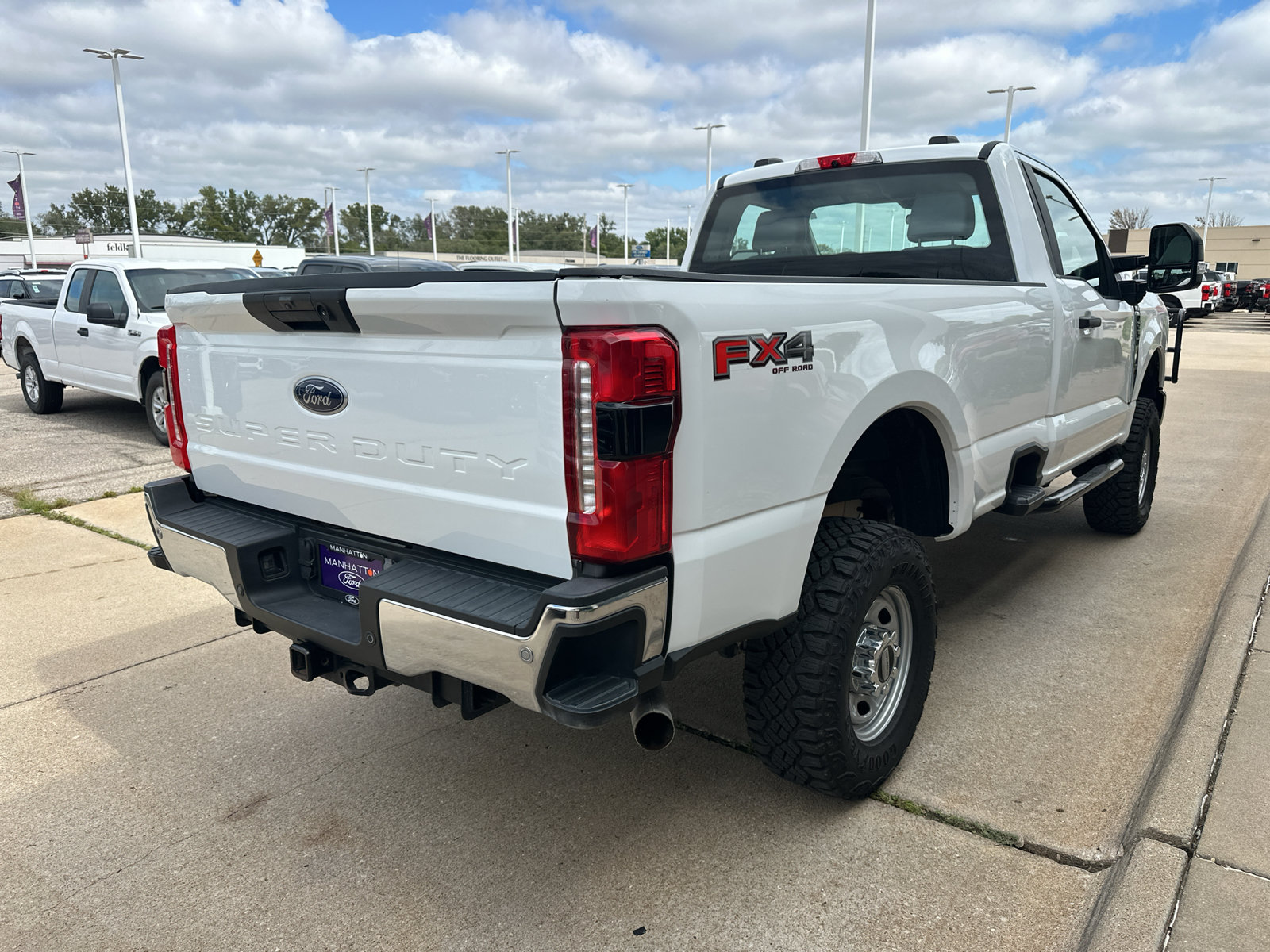 Used 2023 Ford F250 XL w/ 360-Degree Camera Package AWD/4WD image 9