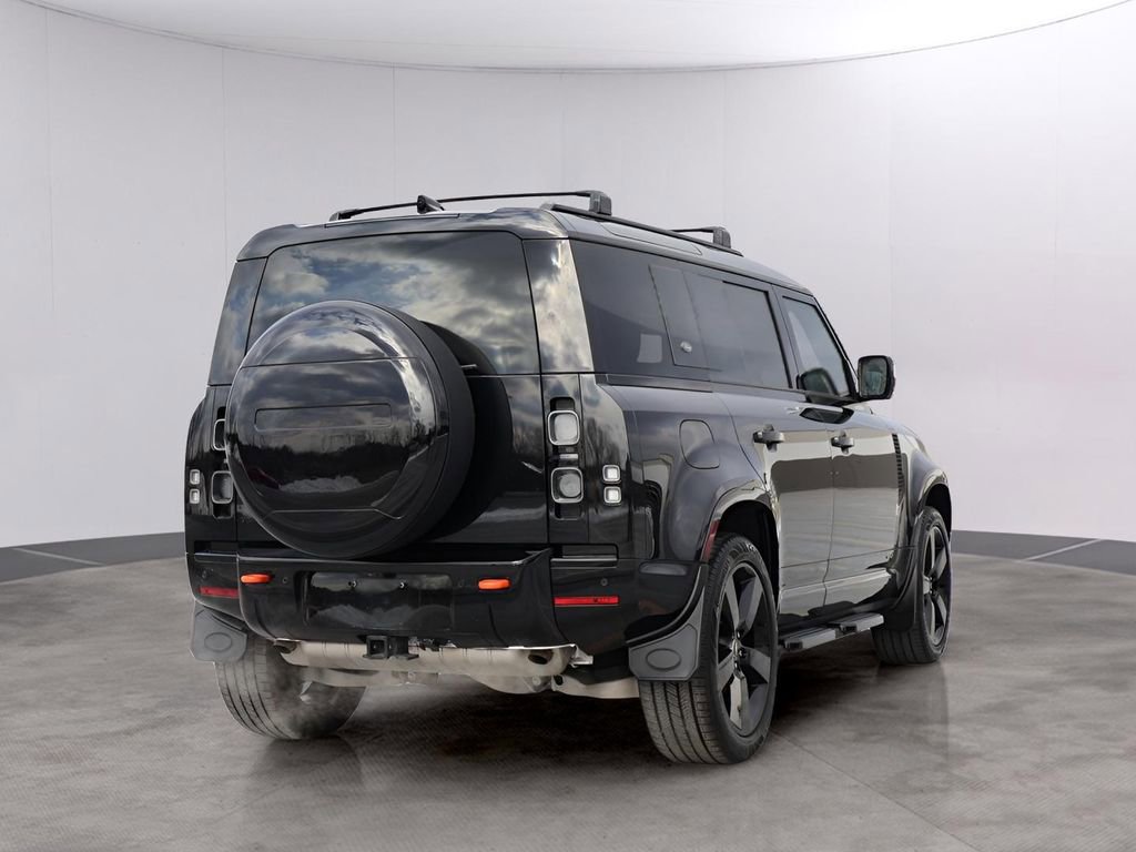 Certified 2024 Land Rover Defender 110 X image 7