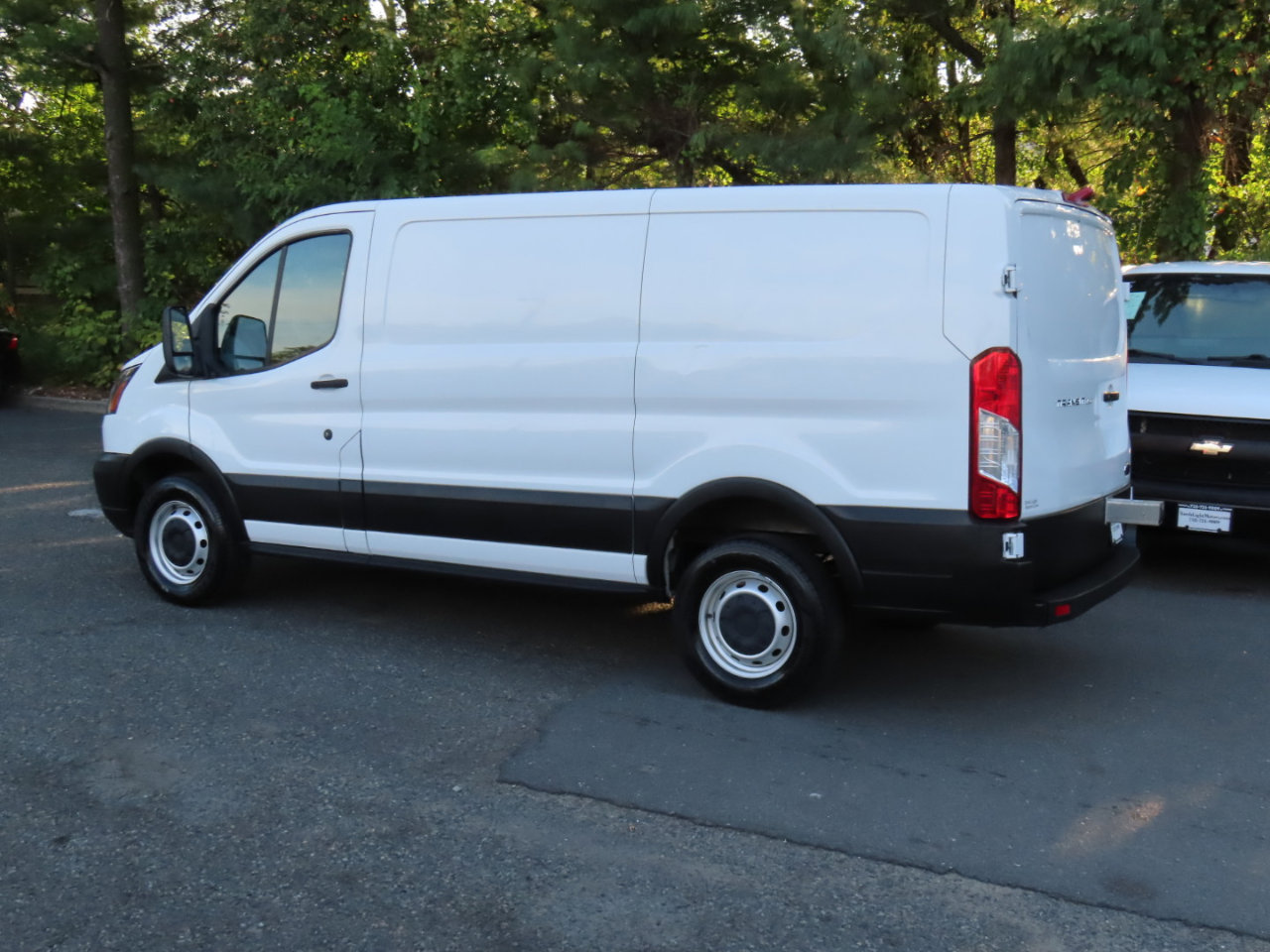 Used 2019 Ford Transit 350 130 Low Roof image 3
