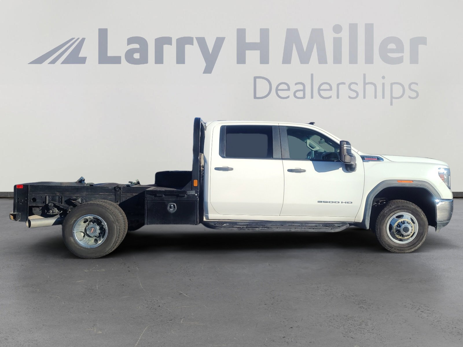 Used 2020 GMC Sierra 3500 4x4 Crew Cab w/ Convenience Package image 4