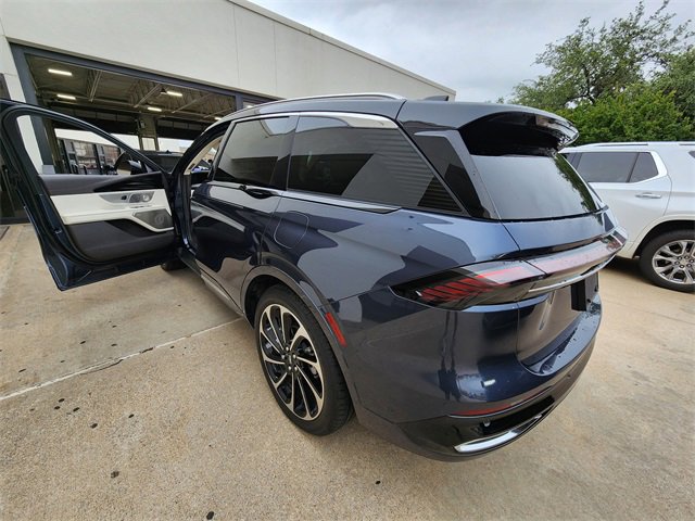 Used 2024 Lincoln Nautilus Black Label AWD/4WD image 6