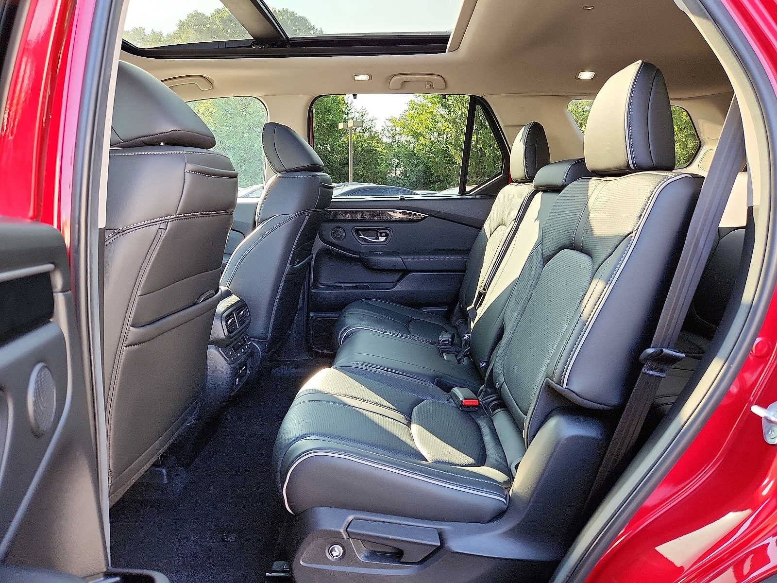 Certified 2025 Honda Pilot Elite image 10