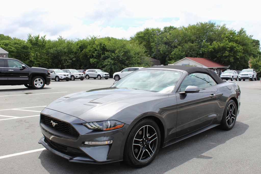 Used 2018 Ford Mustang Premium RWD image 1