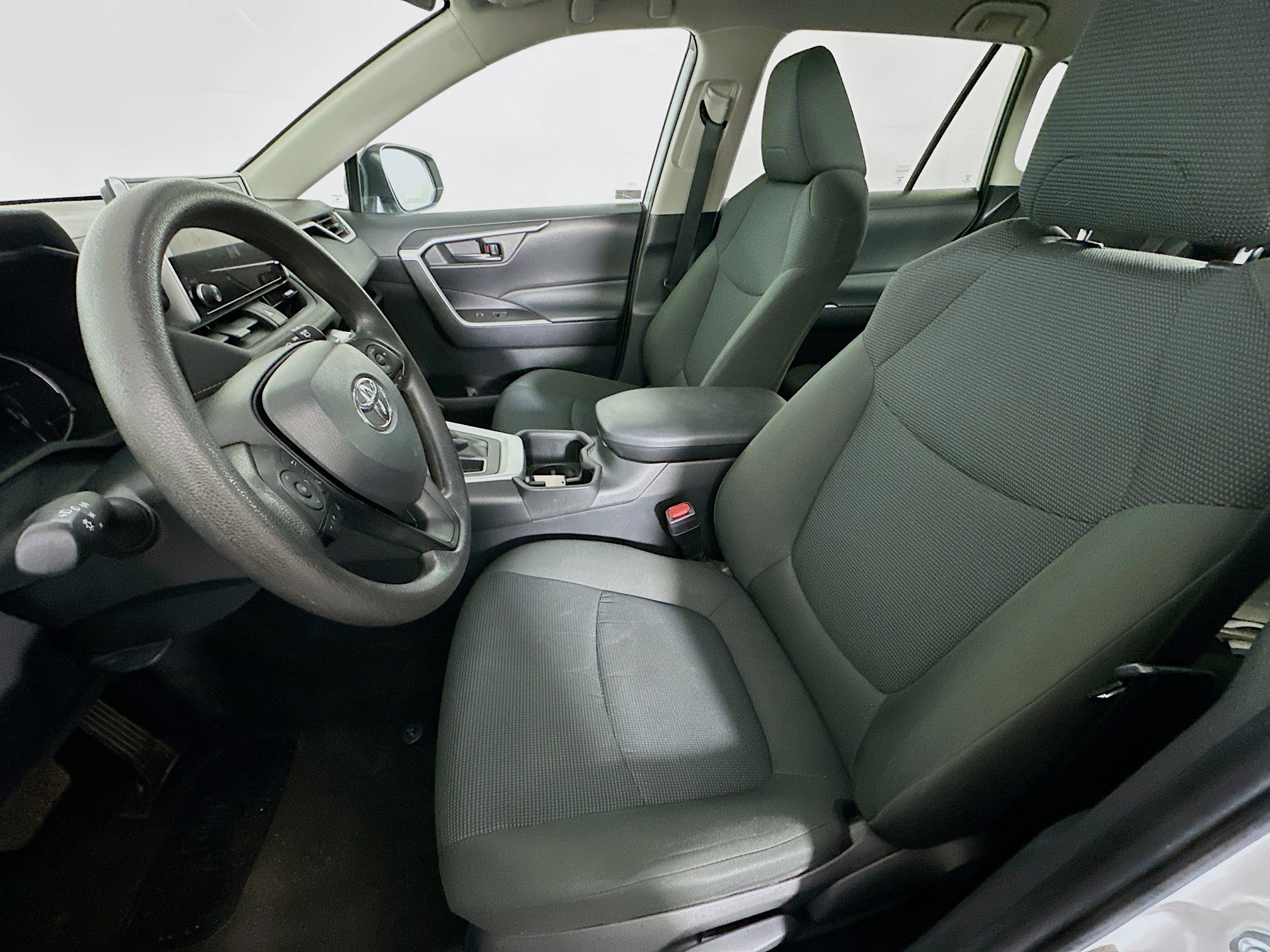 Used 2024 Toyota RAV4 LE image 13