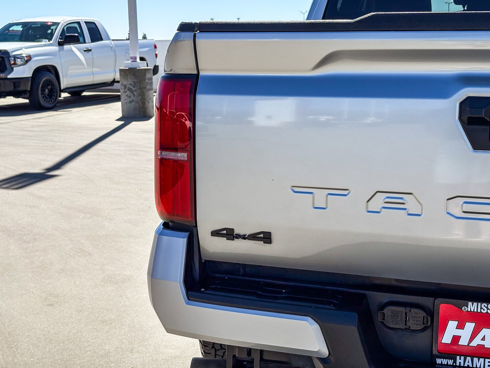 Certified 2024 Toyota Tacoma TRD Off-Road image 8