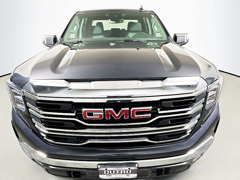 Used 2024 GMC Sierra 1500 SLT image 2