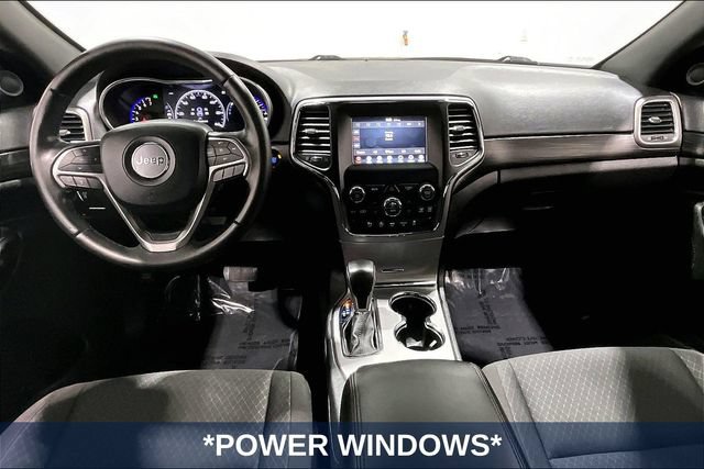 Used 2020 Jeep Grand Cherokee Laredo AWD/4WD image 10