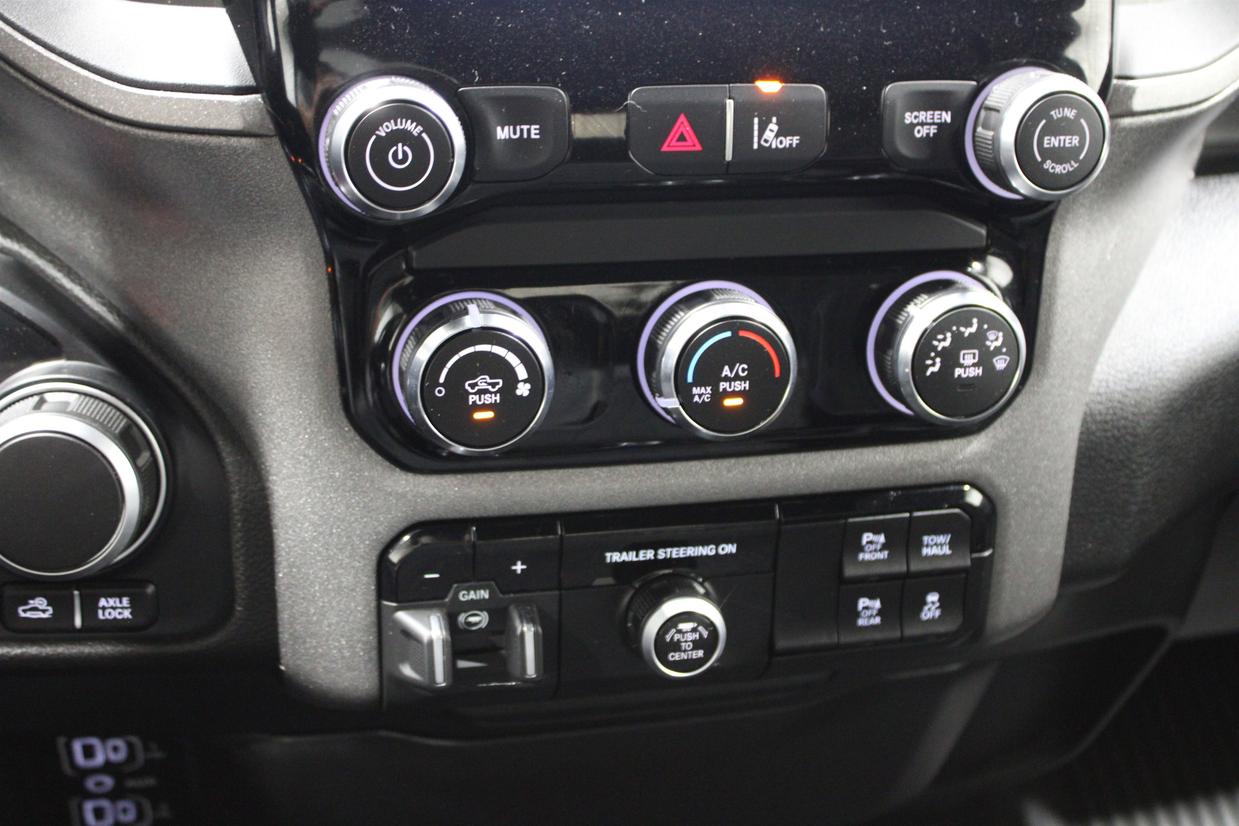 Used 2025 RAM 1500 Tradesman w/ Off Road Group image 21