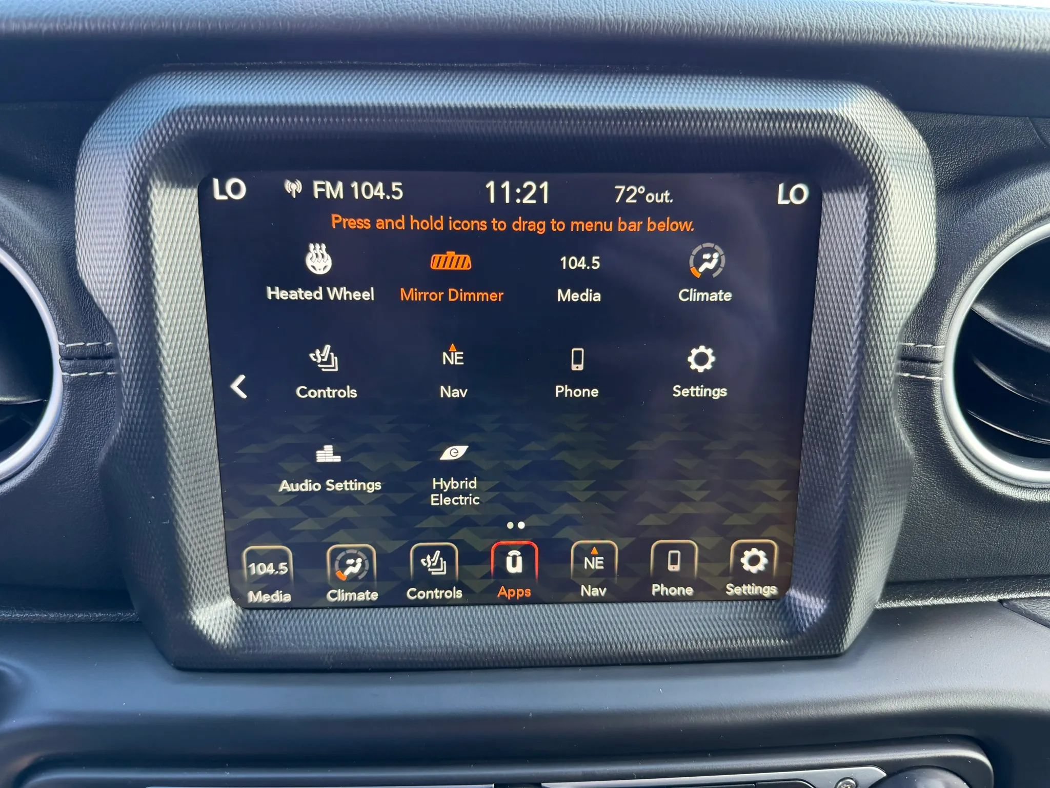 Used 2023 Jeep Wrangler Unlimited Sahara w/ Cold Weather Group AWD/4WD image 25