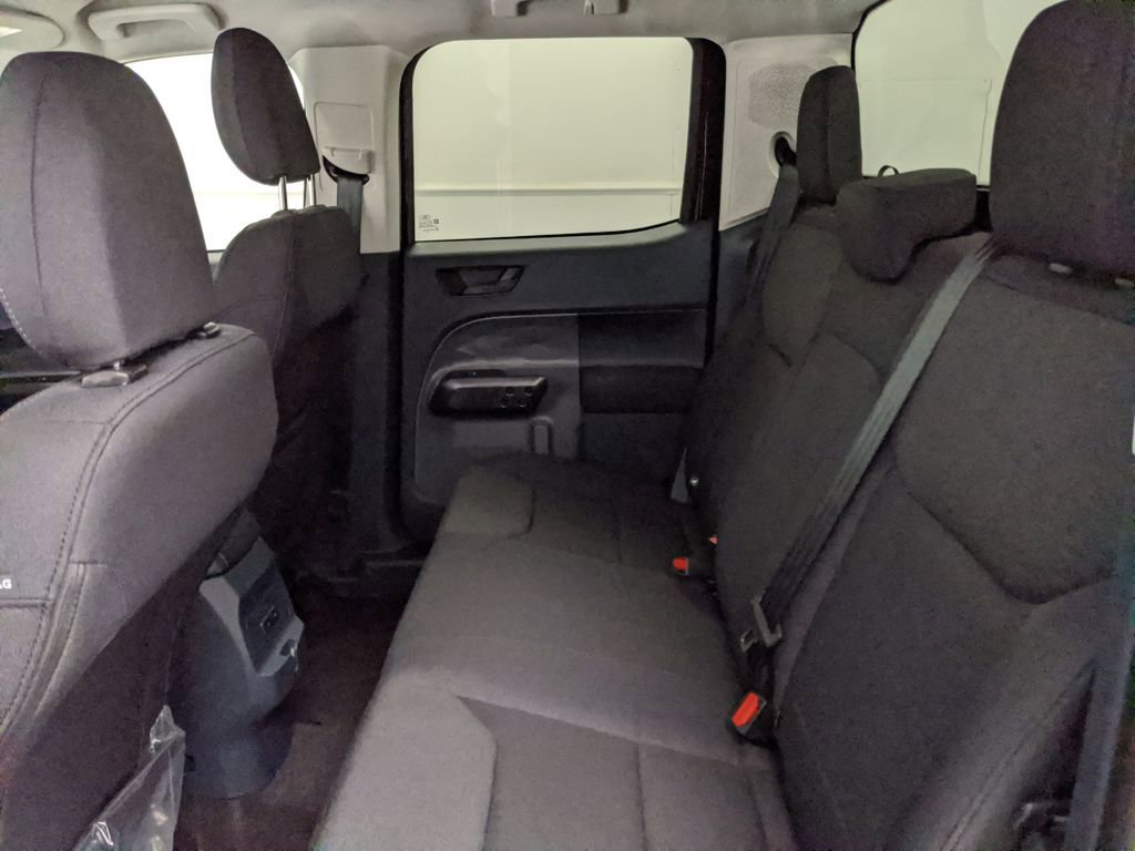 New 2026 Ford Maverick XL image 23