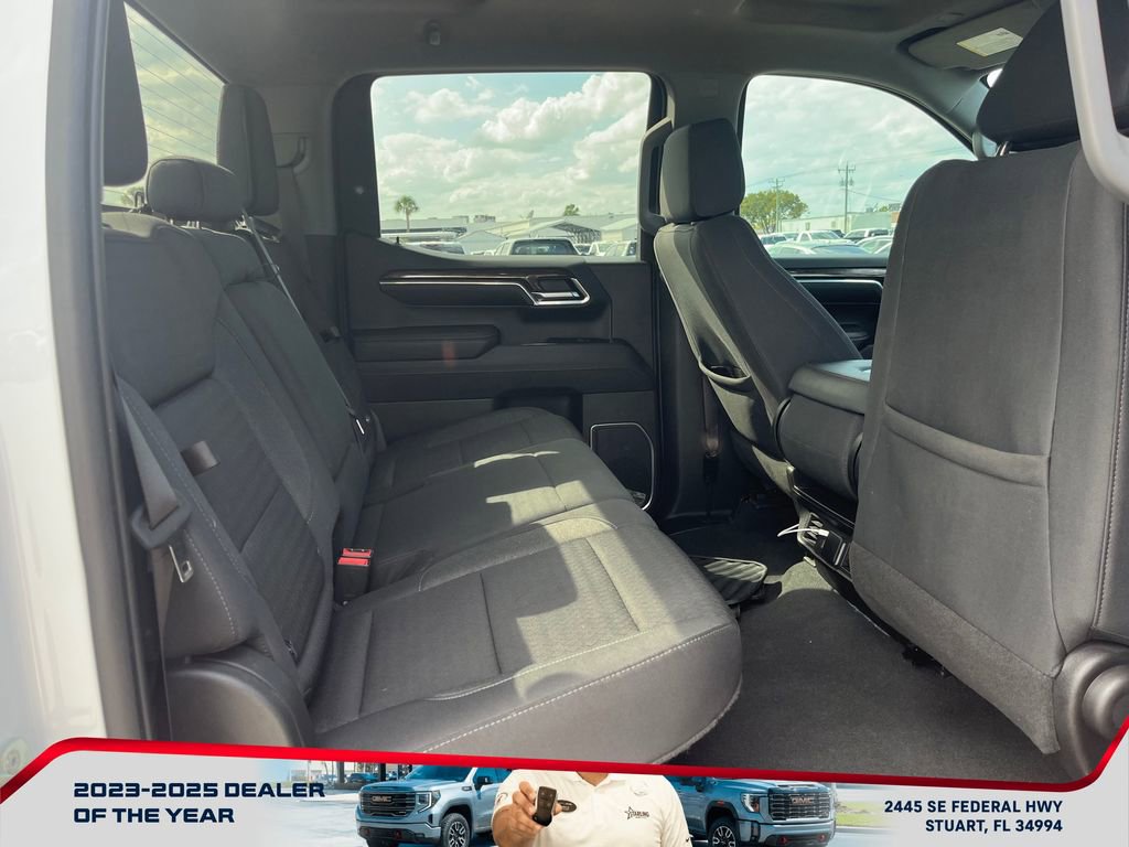 Used 2023 GMC Sierra 1500 Elevation image 17