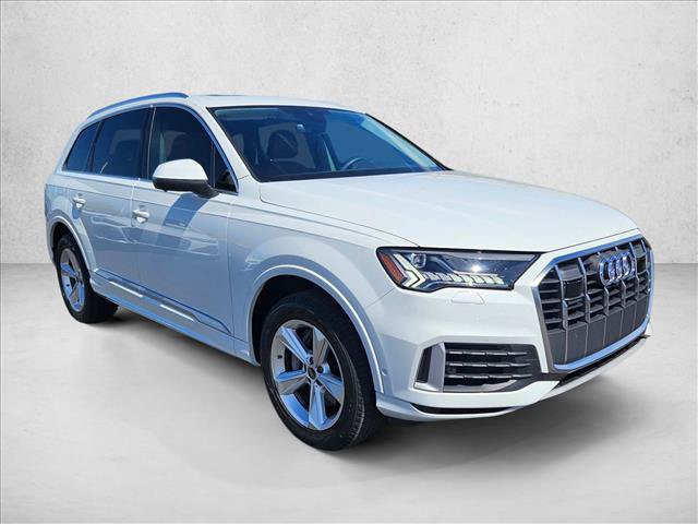 Used 2023 Audi Q7 3.0T Premium w/ Convenience Package AWD/4WD image 3