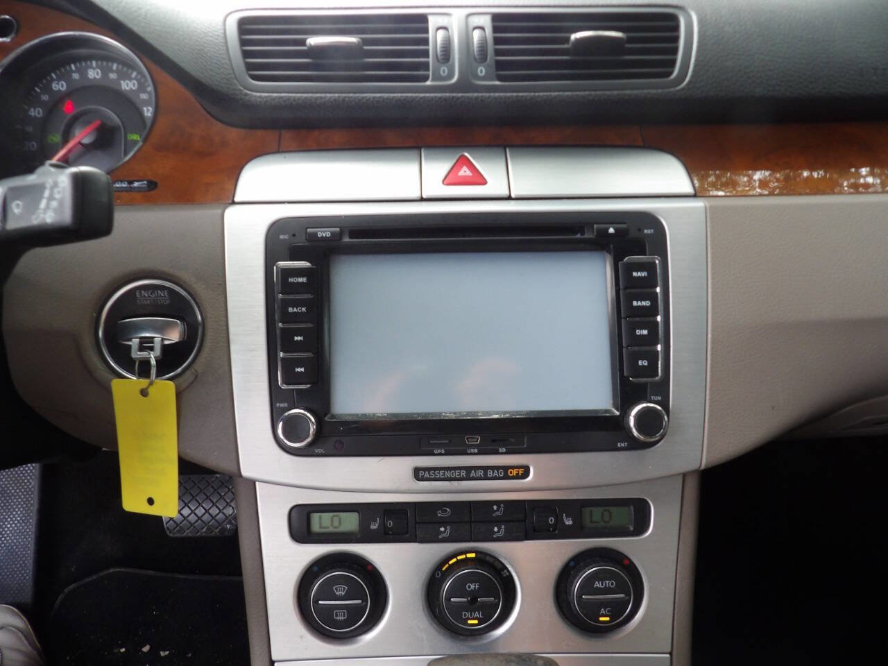 Used 2008 Volkswagen Passat Lux image 34