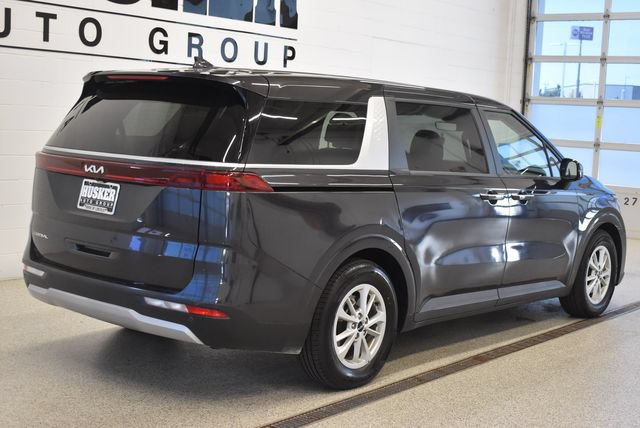 Used 2024 Kia Carnival LX FWD image 4