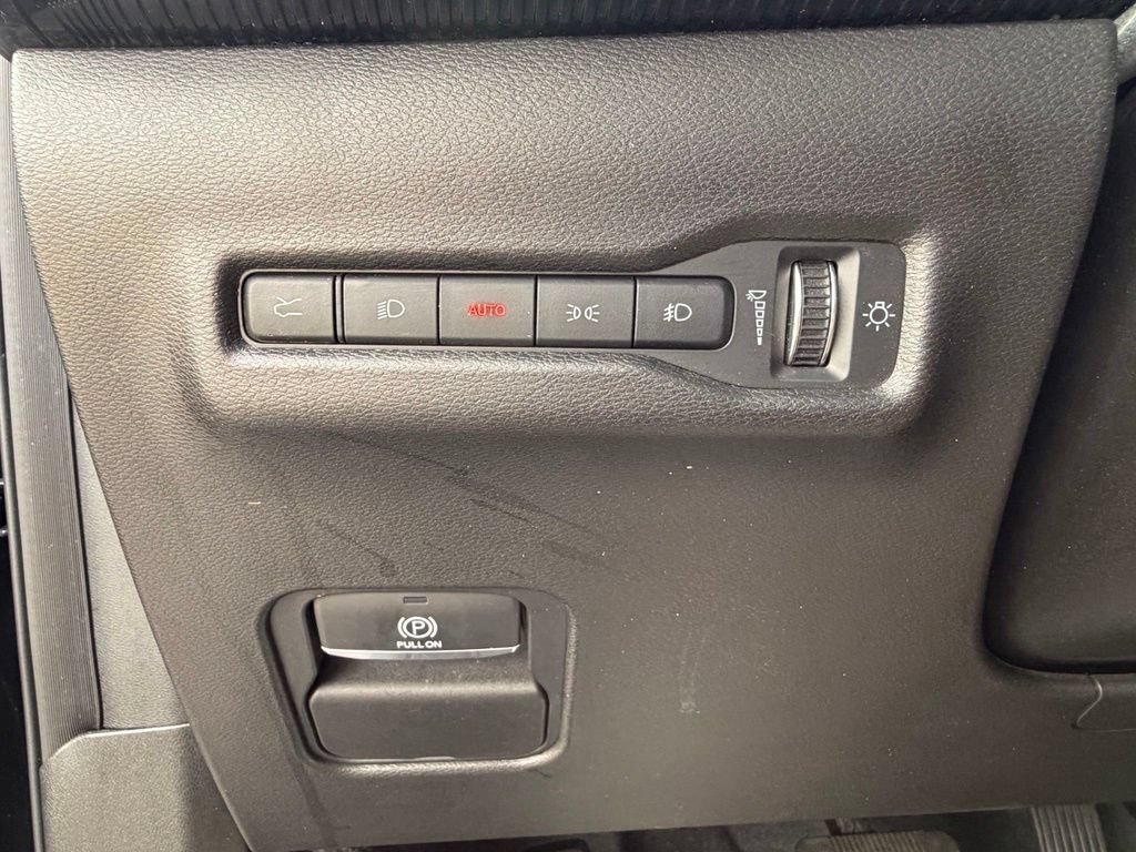 Used 2024 Jeep Wagoneer Launch Edition AWD/4WD image 29