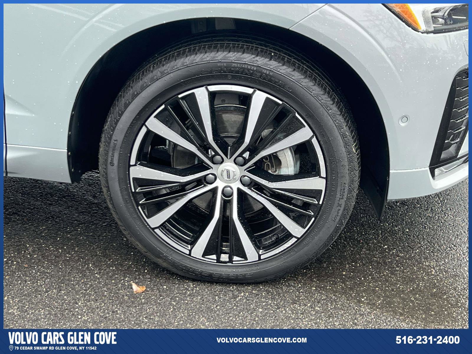 Used 2024 Volvo XC60 B5 Plus w/ Protection Package Premier image 6