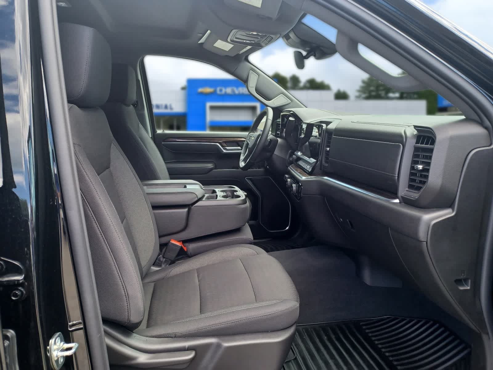 Used 2026 Chevrolet Silverado 1500 LT AWD/4WD image 23