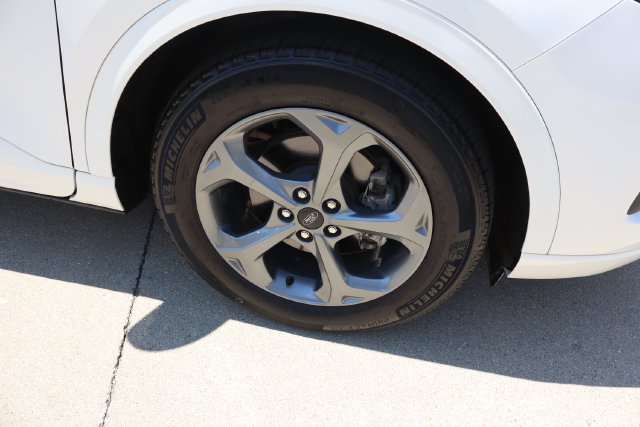Certified 2023 Ford Escape ST-Line w/ Tech Pack #1 FWD image 8