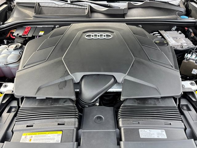 Used 2019 Audi Q8 Premium w/ Convenience Package AWD/4WD image 33
