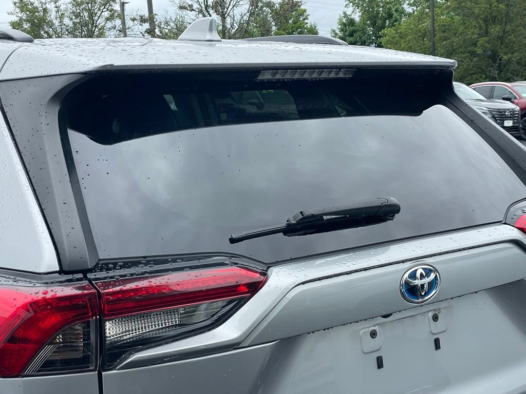 Used 2019 Toyota RAV4 LE w/ Carpet Mat Package AWD/4WD image 30