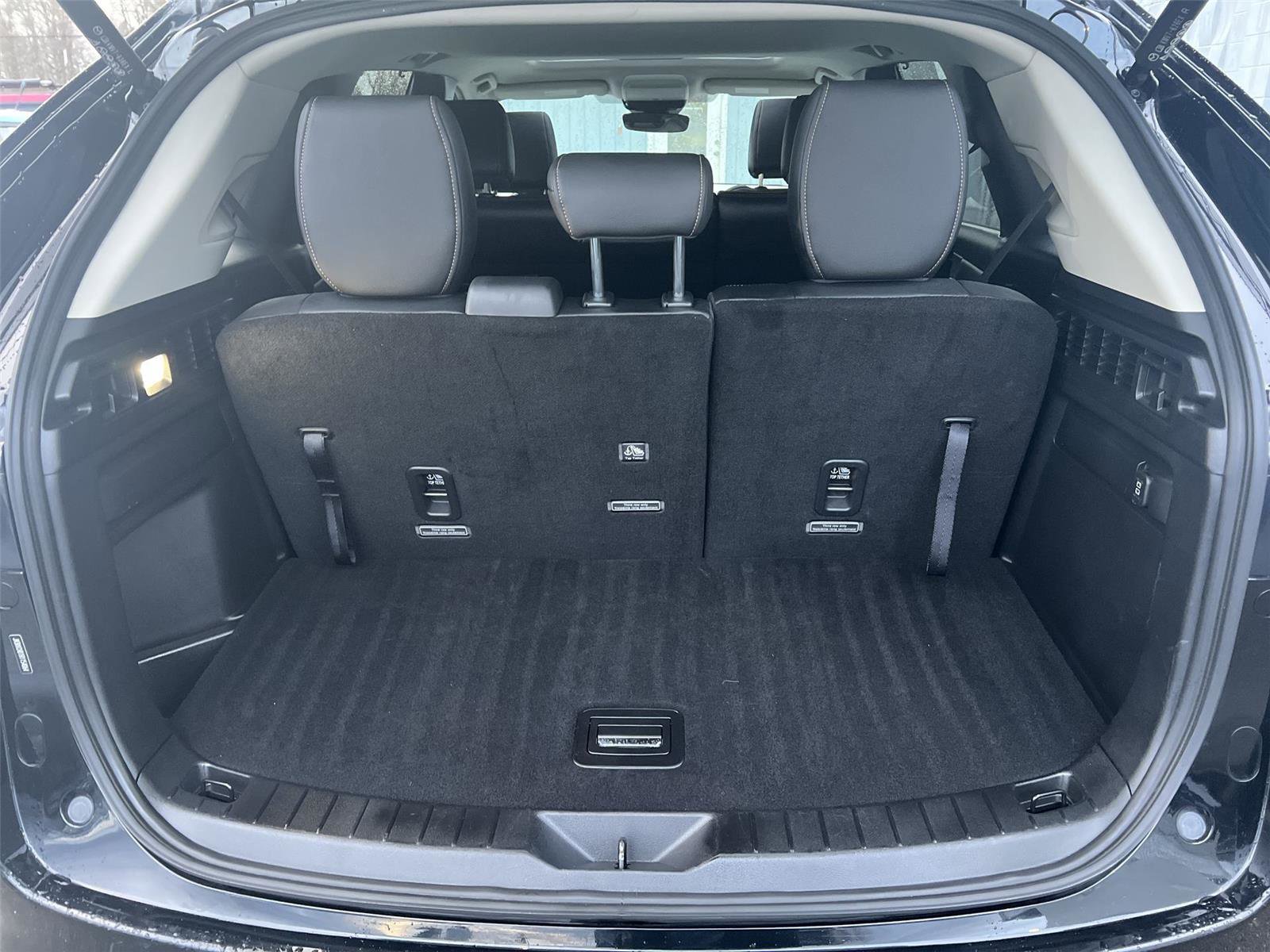 Used 2024 MAZDA CX-90 3.3 Turbo w/ Preferred Plus image 23