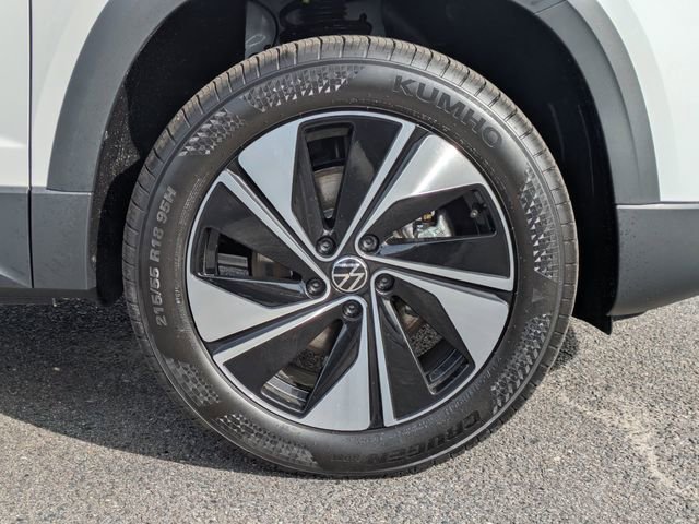 New 2026 Volkswagen Taos SE AWD/4WD image 11