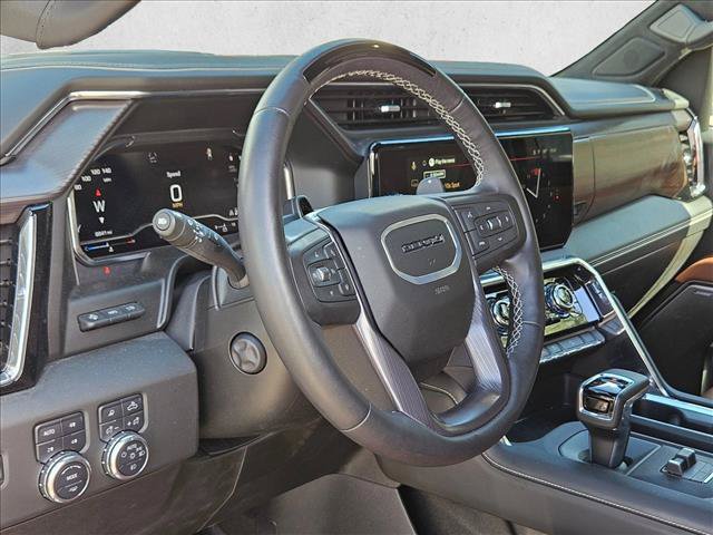 Used 2025 GMC Sierra 1500 Denali Ultimate AWD/4WD image 9