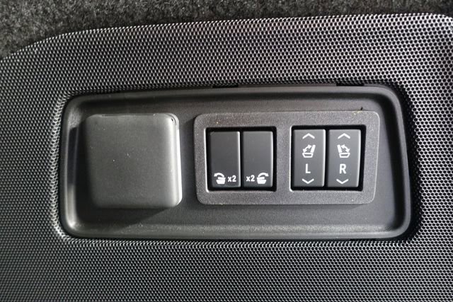 New 2026 Cadillac Escalade ESV Sport AWD/4WD image 25