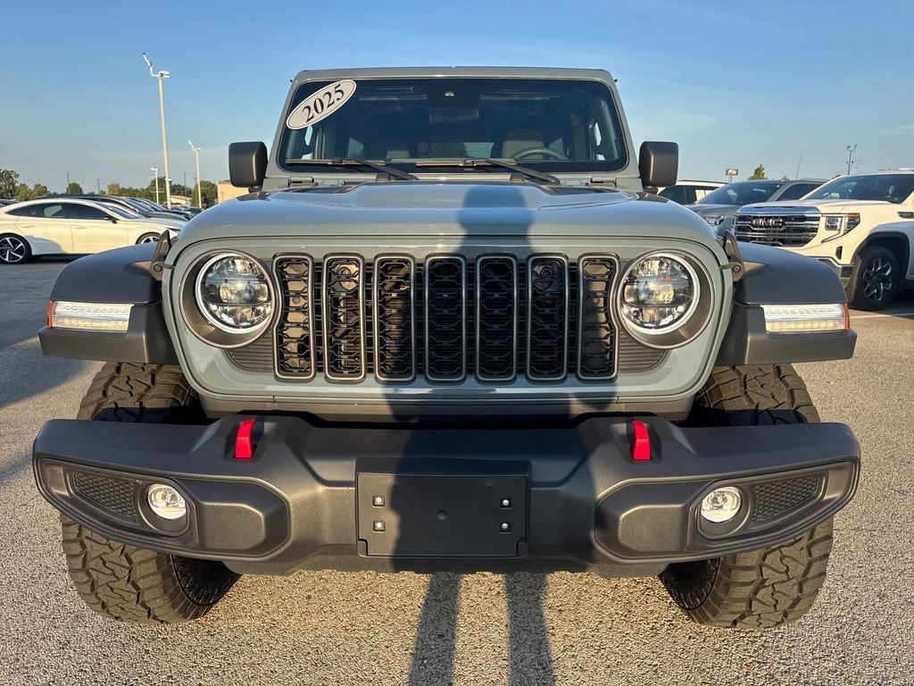 Used 2025 Jeep Wrangler Unlimited Rubicon AWD/4WD image 10