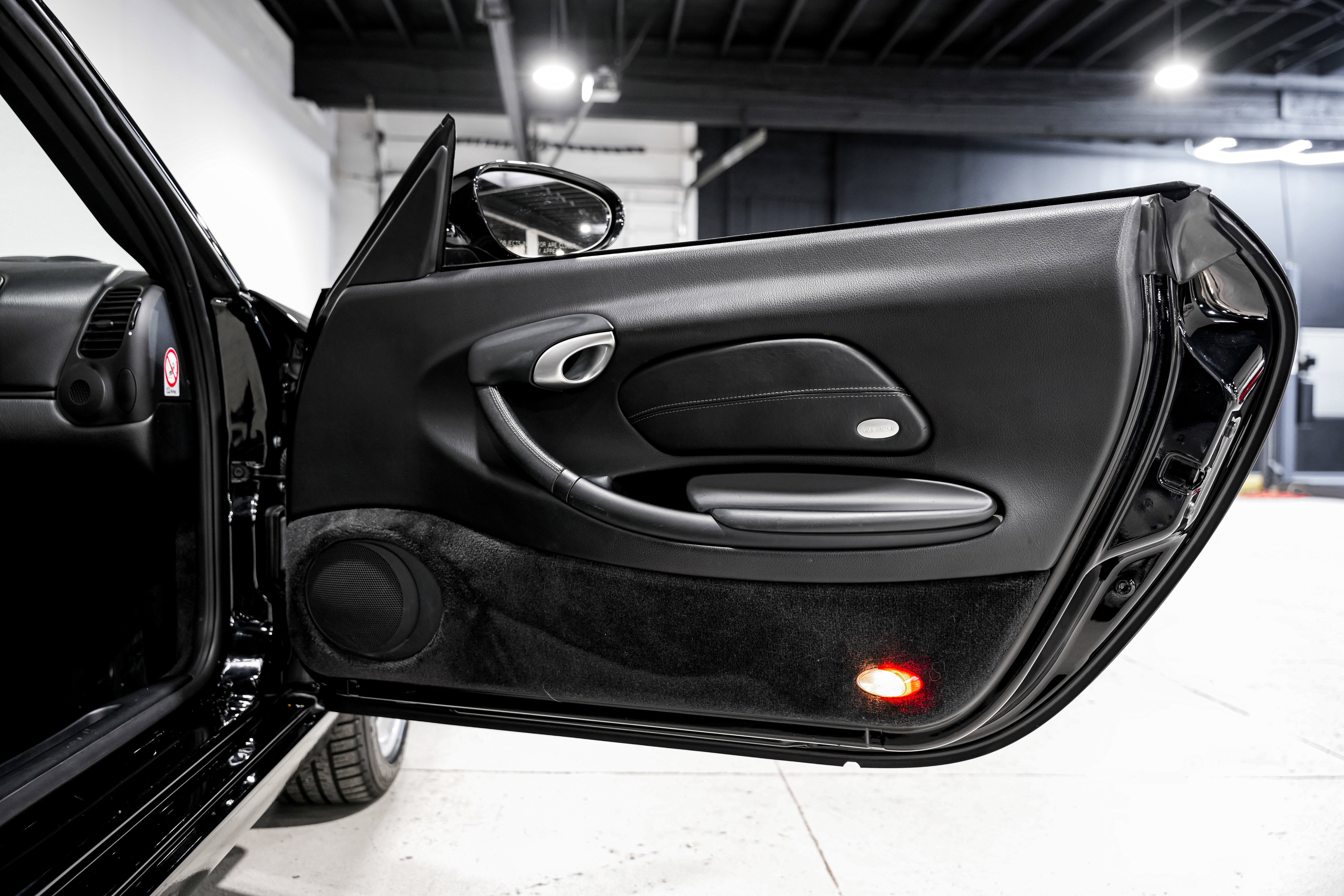 Used 2000 Porsche Boxster image 20