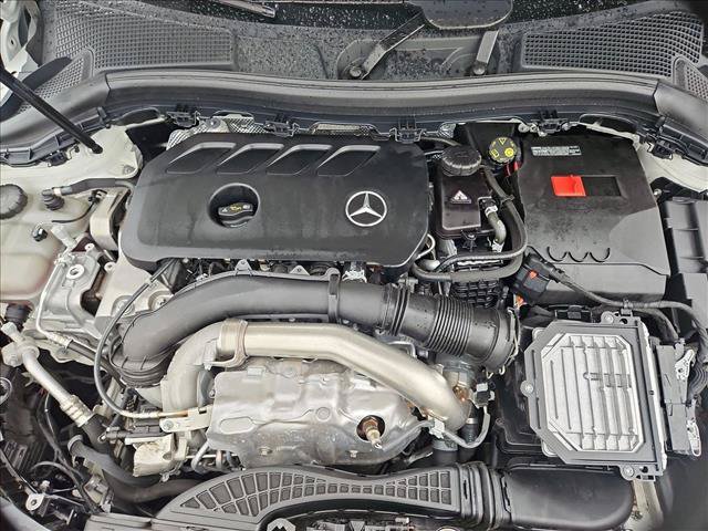 Used 2025 Mercedes-Benz GLA 250 4MATIC image 29