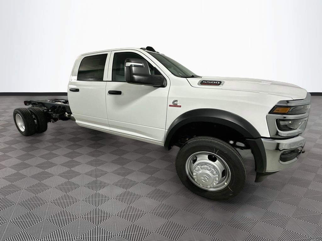 New 2026 RAM 5500 Tradesman AWD/4WD image 3