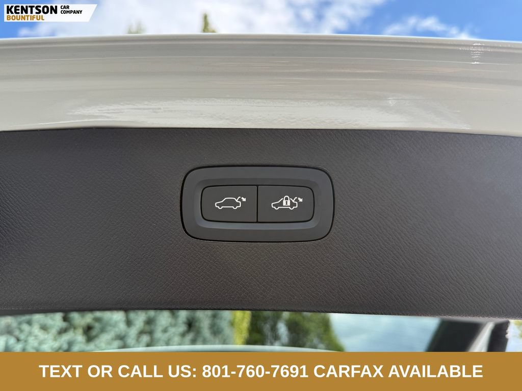 Used 2025 Volvo XC90 B5 Plus AWD/4WD image 27