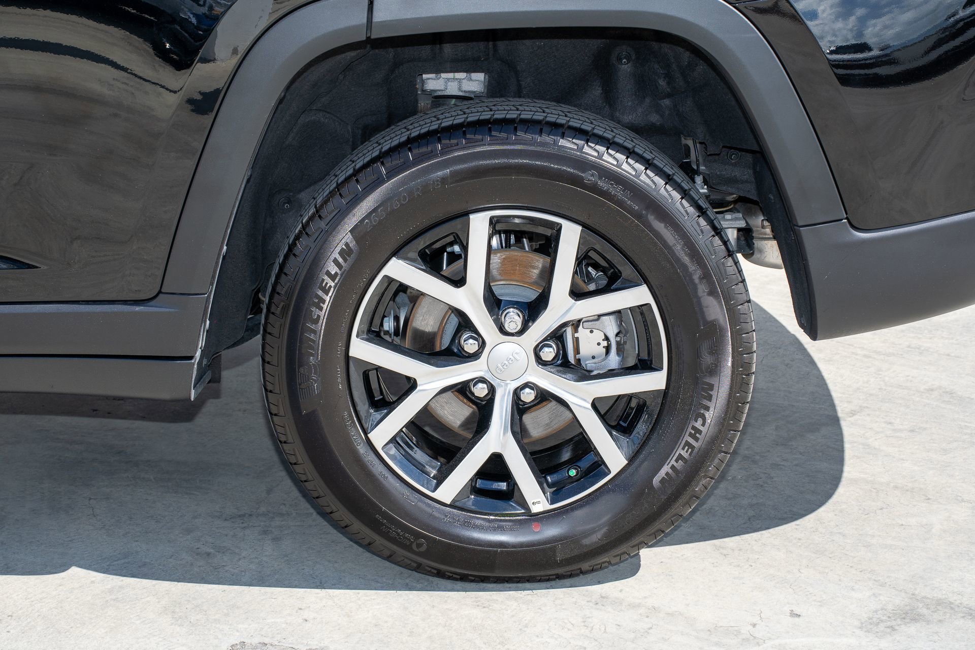 Used 2025 Jeep Grand Cherokee Limited image 38