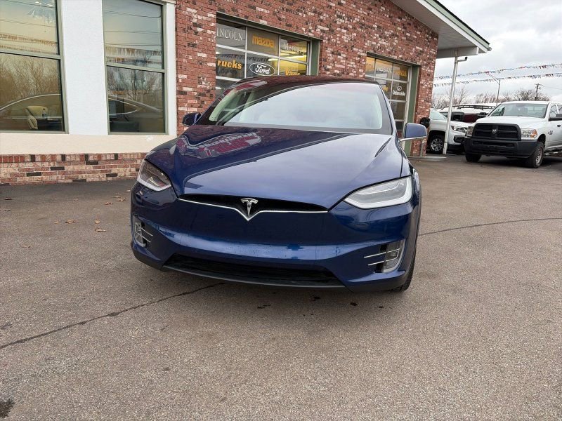 Used 2017 Tesla Model X 100D image 2