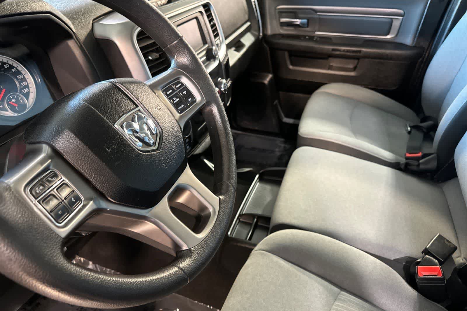 Used 2021 RAM 1500 Classic SLT AWD/4WD image 12