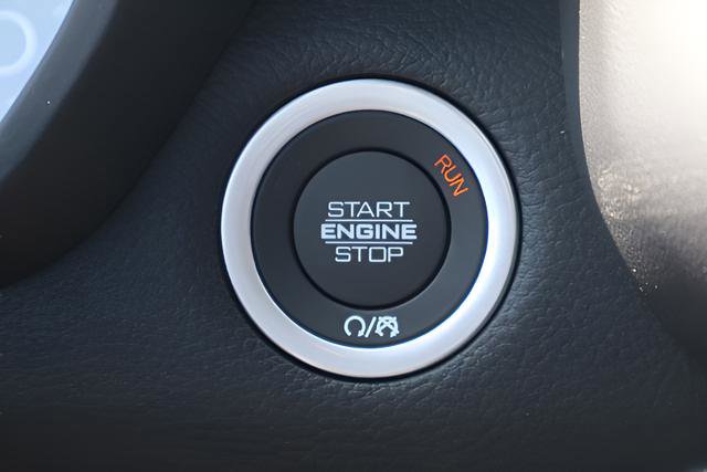 New 2026 RAM 1500 4x4 Crew Cab image 21